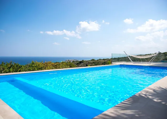 Infinity Villa With Pool, Bbq And Ping-Pong Table, 1Km From The Beach